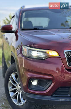 Внедорожник / Кроссовер Jeep Cherokee 2018 в 
