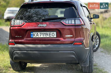 Внедорожник / Кроссовер Jeep Cherokee 2018 в 