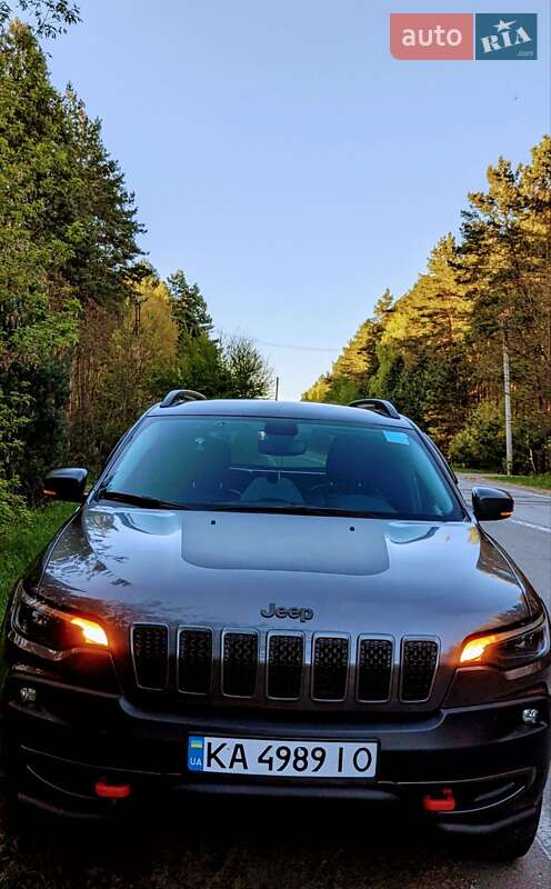 Внедорожник / Кроссовер Jeep Cherokee 2018 в Славутиче