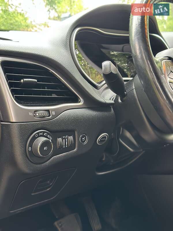 Позашляховик / Кросовер Jeep Cherokee 2020 в Чернігові