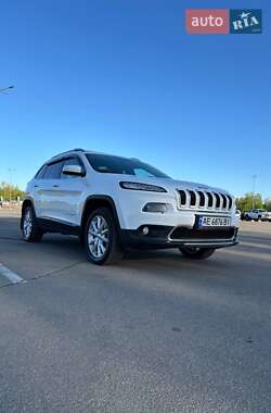 Внедорожник / Кроссовер Jeep Cherokee 2015 в 