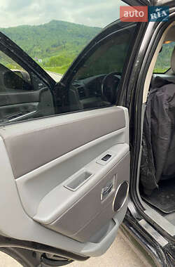 Позашляховик / Кросовер Jeep Cherokee 2007 в 