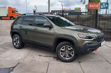 Внедорожник / Кроссовер Jeep Cherokee 2019 в Киеве