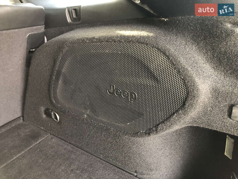 Позашляховик / Кросовер Jeep Cherokee 2020 в Ірпені