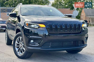 Внедорожник / Кроссовер Jeep Cherokee 2019 в 