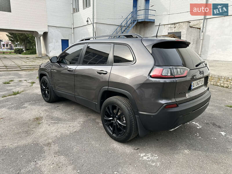 Внедорожник / Кроссовер Jeep Cherokee 2020 в Киеве