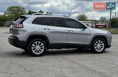 Позашляховик / Кросовер Jeep Cherokee 2019 в 