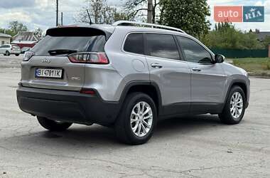 Позашляховик / Кросовер Jeep Cherokee 2019 в 