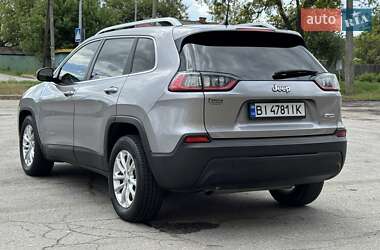 Позашляховик / Кросовер Jeep Cherokee 2019 в 