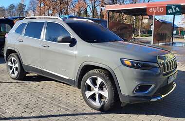 Внедорожник / Кроссовер Jeep Cherokee 2019 в 