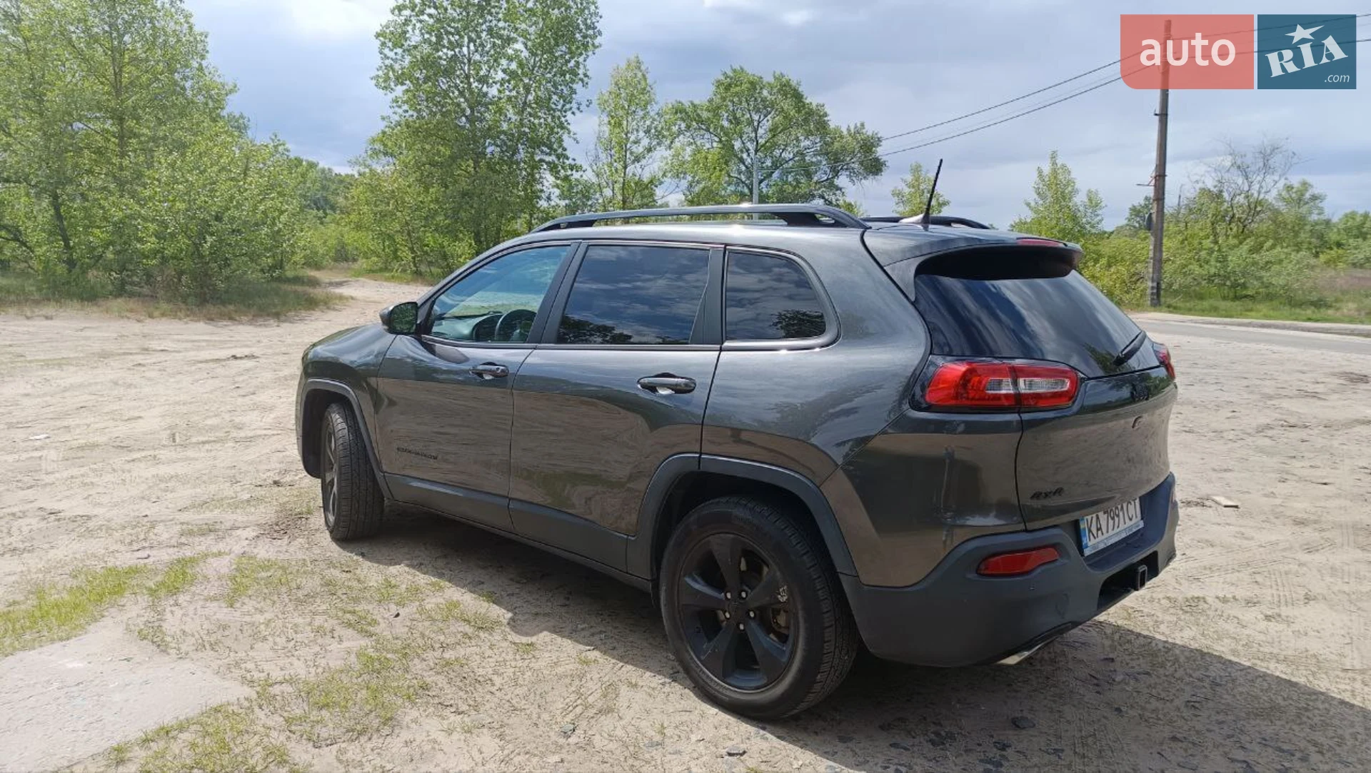 2017 Jeep Cherokee - мініатюра 10