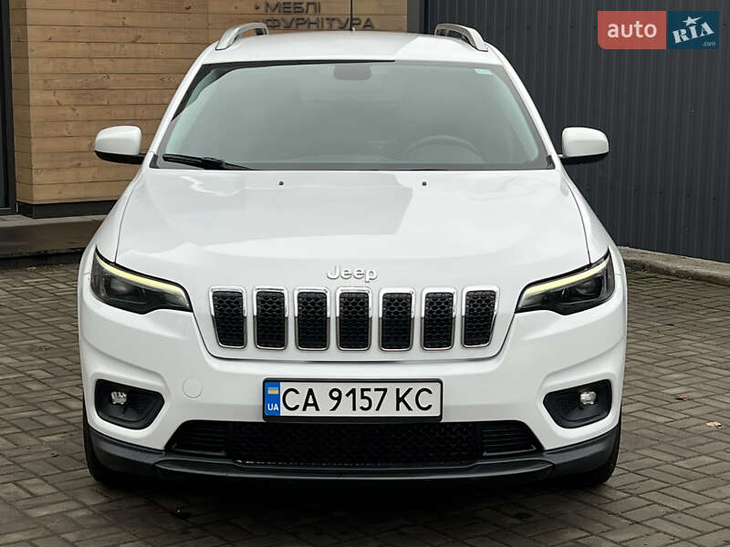 Позашляховик / Кросовер Jeep Cherokee 2018 в 