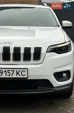 Позашляховик / Кросовер Jeep Cherokee 2018 в 