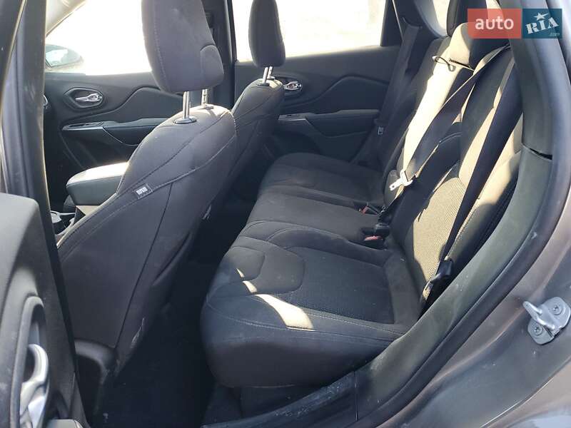 Позашляховик / Кросовер Jeep Cherokee 2019 в Львові