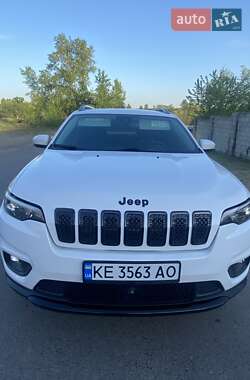 Позашляховик / Кросовер Jeep Cherokee 2020 в 