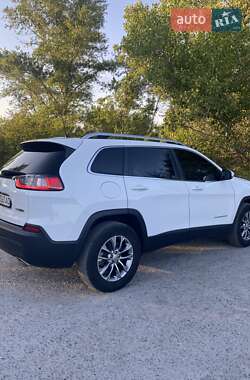 Позашляховик / Кросовер Jeep Cherokee 2020 в 