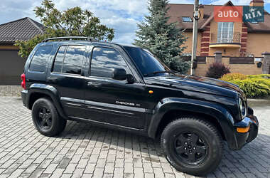 Позашляховик / Кросовер Jeep Cherokee 2003 в 