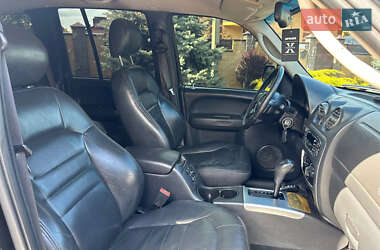 Позашляховик / Кросовер Jeep Cherokee 2003 в 