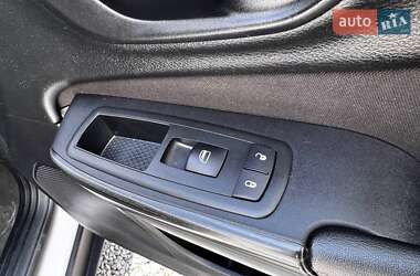 Позашляховик / Кросовер Jeep Cherokee 2016 в 