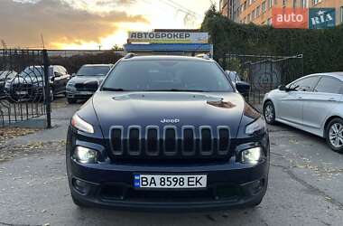 Внедорожник / Кроссовер Jeep Cherokee 2015 в 