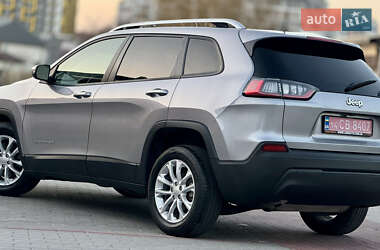 Внедорожник / Кроссовер Jeep Cherokee 2020 в 