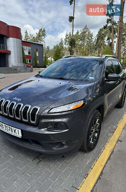 Позашляховик / Кросовер Jeep Cherokee 2016 в 
