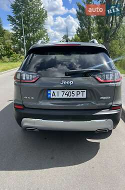 Позашляховик / Кросовер Jeep Cherokee 2021 в 