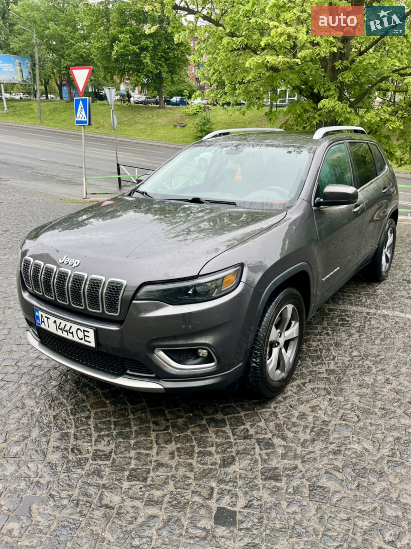 2019 Jeep Cherokee - мініатюра 3