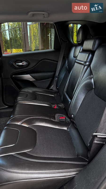 Внедорожник / Кроссовер Jeep Cherokee 2018 в Полтаве