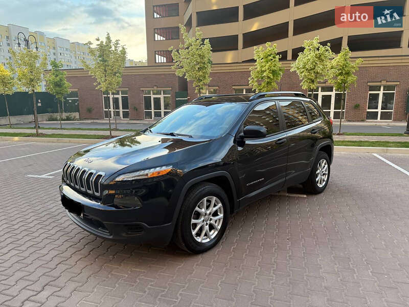 Внедорожник / Кроссовер Jeep Cherokee 2017 в 