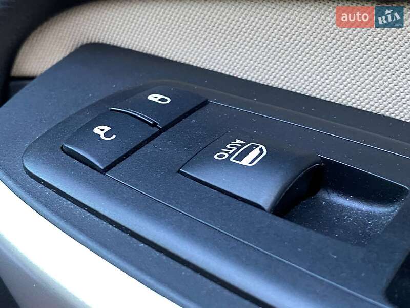 Позашляховик / Кросовер Jeep Cherokee 2017 в Львові