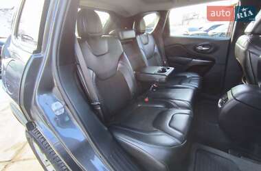 Внедорожник / Кроссовер Jeep Cherokee 2018 в 