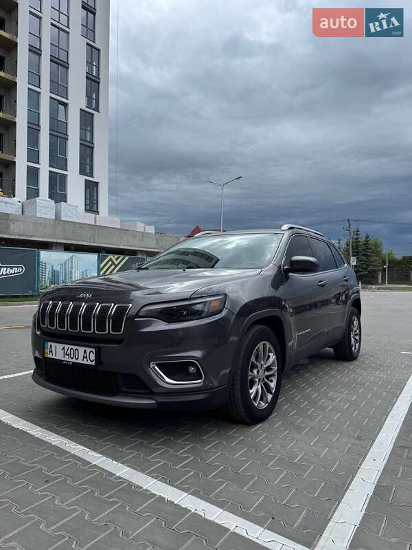 Внедорожник / Кроссовер Jeep Cherokee 2019 в 