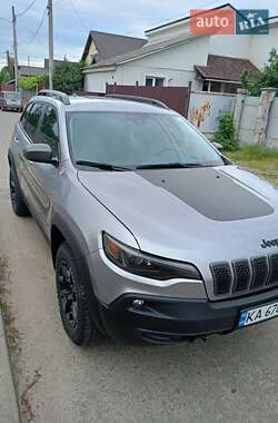 Внедорожник / Кроссовер Jeep Cherokee 2020 в Киеве