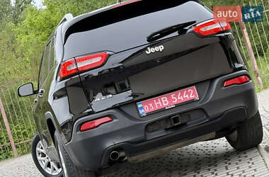 Позашляховик / Кросовер Jeep Cherokee 2017 в 