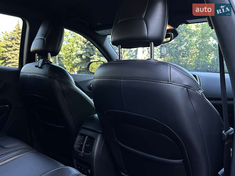 Внедорожник / Кроссовер Jeep Cherokee 2018 в Николаеве