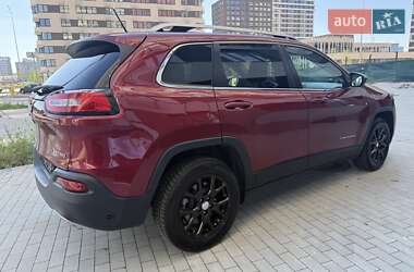 Внедорожник / Кроссовер Jeep Cherokee 2016 в Киеве