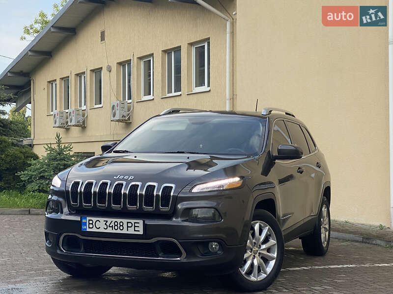 Внедорожник / Кроссовер Jeep Cherokee 2016 в Трускавце
