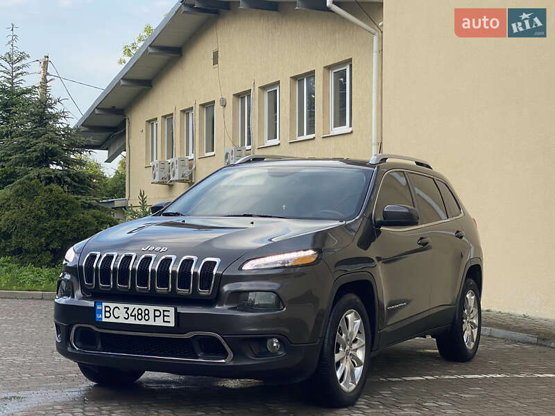 Внедорожник / Кроссовер Jeep Cherokee 2016 в Трускавце