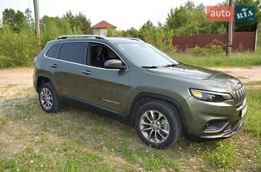 Позашляховик / Кросовер Jeep Cherokee 2018 в 