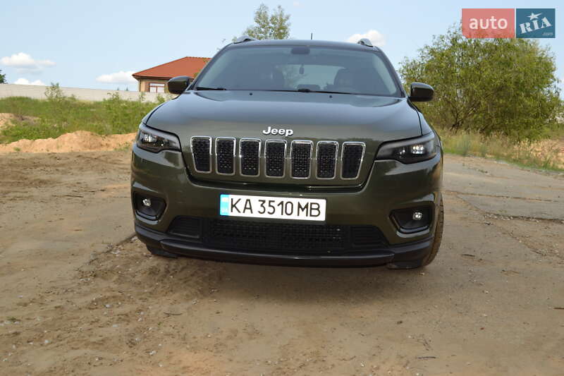 Внедорожник / Кроссовер Jeep Cherokee 2018 в Киеве