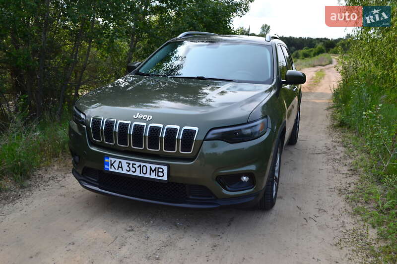Внедорожник / Кроссовер Jeep Cherokee 2018 в Киеве