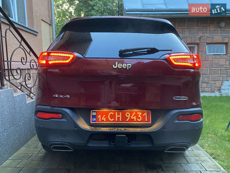 Внедорожник / Кроссовер Jeep Cherokee 2017 в Стрые