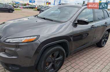 Внедорожник / Кроссовер Jeep Cherokee 2017 в 