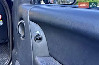Внедорожник / Кроссовер Jeep Cherokee 2002 в 