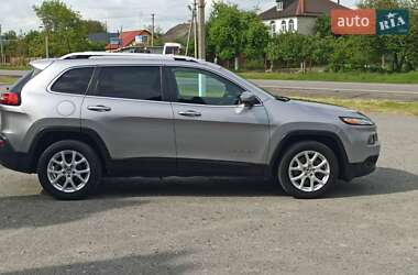 Внедорожник / Кроссовер Jeep Cherokee 2018 в 