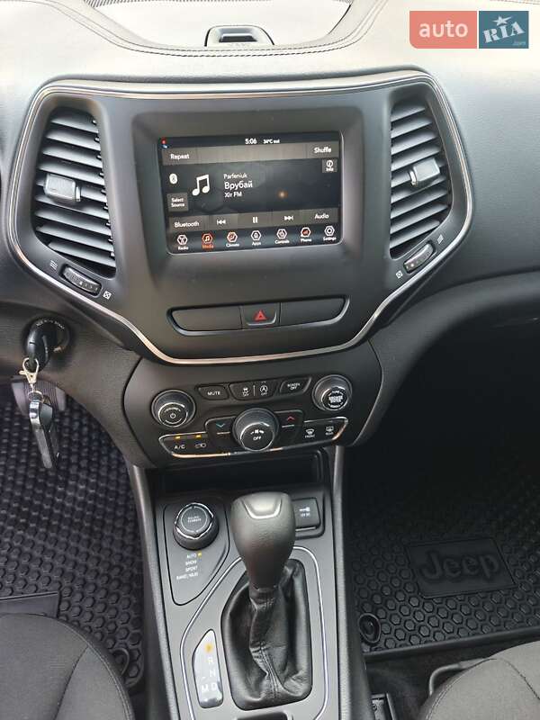 Внедорожник / Кроссовер Jeep Cherokee 2018 в Коломые