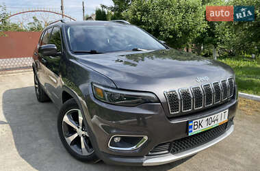 Позашляховик / Кросовер Jeep Cherokee 2019 в 