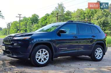 Внедорожник / Кроссовер Jeep Cherokee 2015 в 
