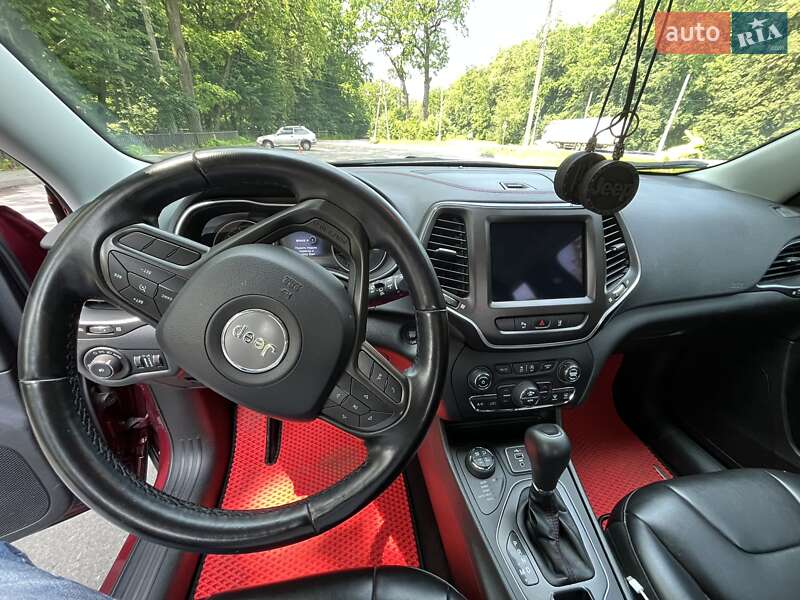 Внедорожник / Кроссовер Jeep Cherokee 2020 в Виннице